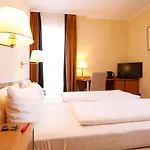 Kurpark-hotel Szálloda Bad Dürkheim