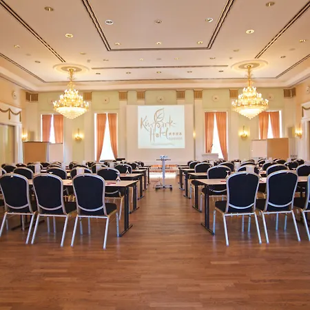 Kurpark-hotel 4* 바트두르크하임