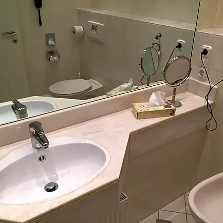 Kurpark-hotel 4*