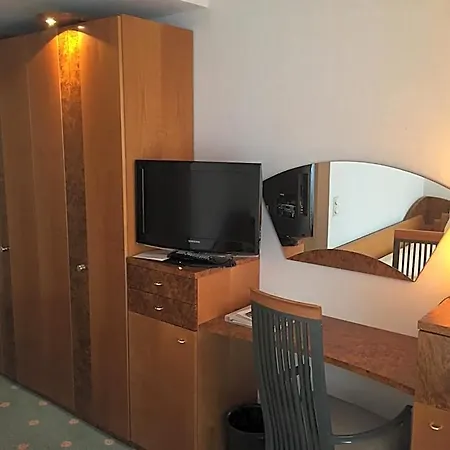 Kurpark-hotel 4*