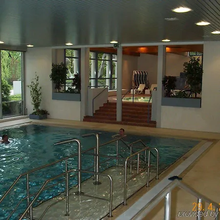 Kurpark-hotel 호텔