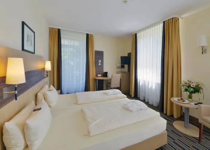 Kurpark-hotel Бад-Дюркхайм